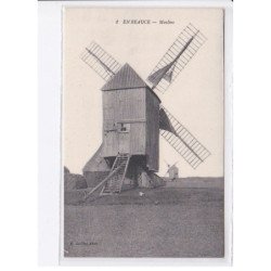 EN BEAUCE: un moulin à vent - très bon état