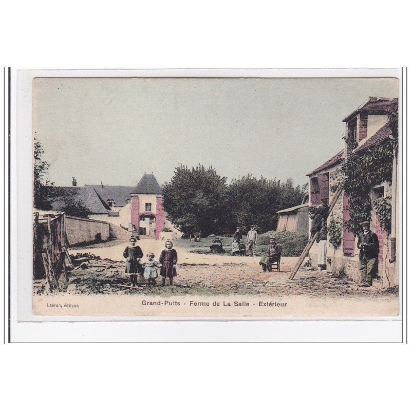 GRAND-PUITS : ferme de la salle, extérieur - tres bon etat