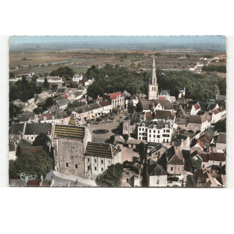 MEURSAULT: la place vue aérienne 10X15 - très bon état