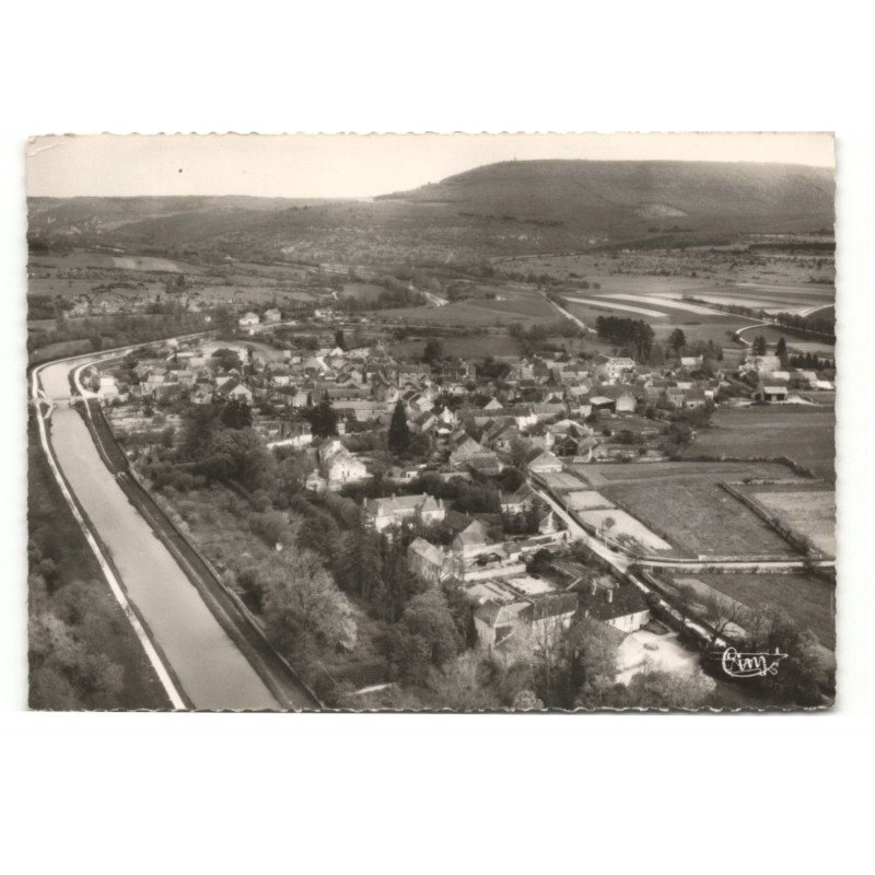 FLEUREY-sur-OUCHE: vue générale et canal de bourgogne vue aérienne 10X15 - très bon état