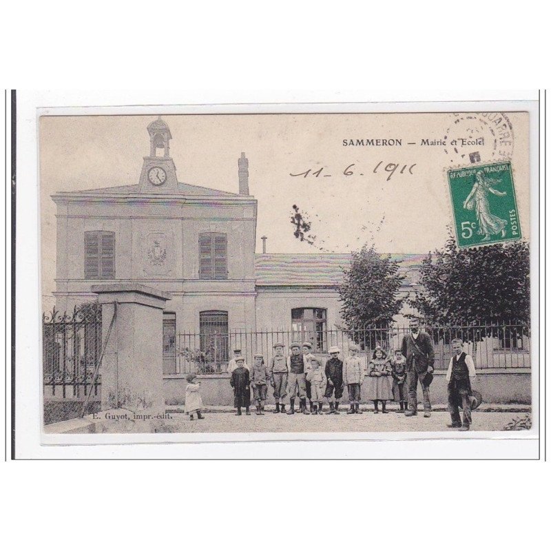 SAMMERON : mairie et ecole - tres bon etat