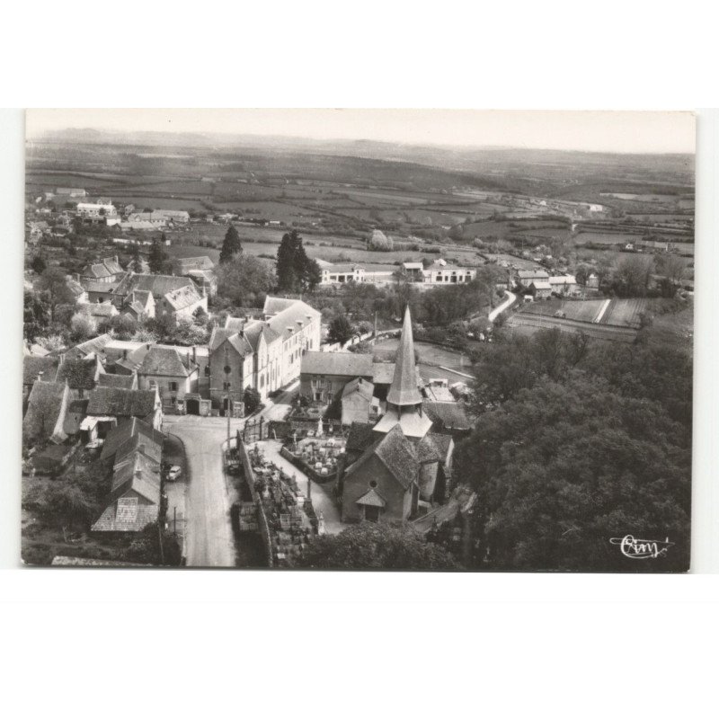 SAULLIEU: église saint-saturnin et école primaire supérieure des filles vue aérienne 10X15 - très bon état