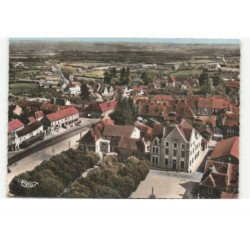 SAULIEU: place de la poste vue aérienne 10X15 - état (timbre retiré)