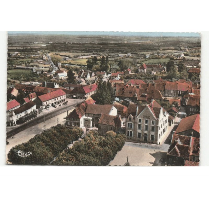 SAULIEU: place de la poste vue aérienne 10X15 - état (timbre retiré)