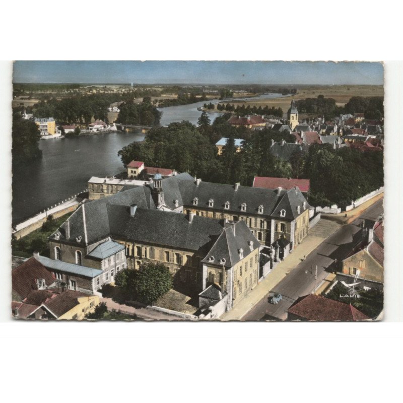 SEURRE: l'hôpital et vue générale vue aérienne 10X15 - très bon état