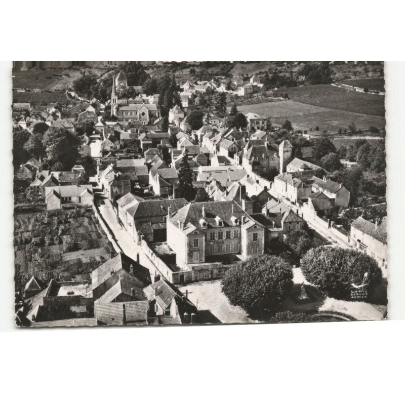 SANTENAY-les-BAINS: la place du jet d'eau vue aérienne 10X15 - très bon état