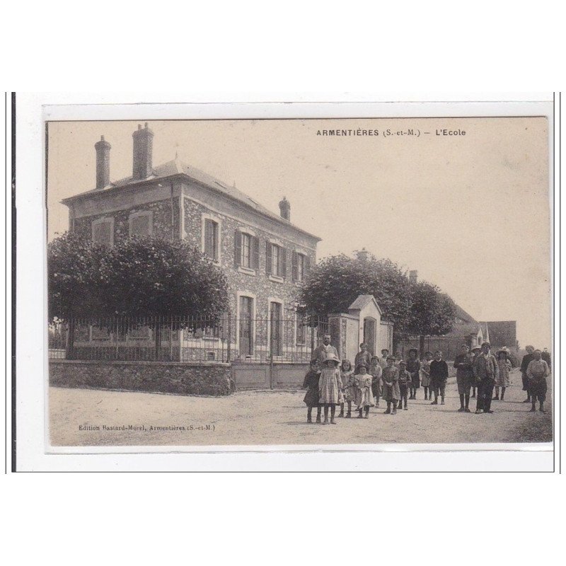 ARMENTIERES : l'ecole - tres bon etat