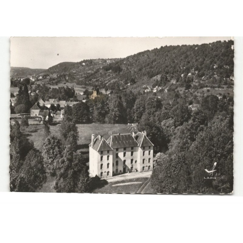 LUSIGNY-sur-OUCHE: le château vue générale vue aérienne 10X15 - très bon état