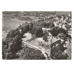 IS-SUR-TILLE: l'école des garçons vue aérienne 10X15 - très bon état