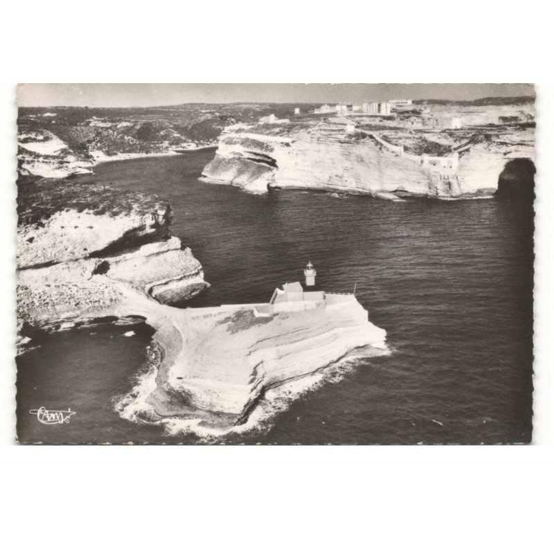 BONIFACIO: phare de la madonetta et le port vue aérienne 10X15 - très bon état