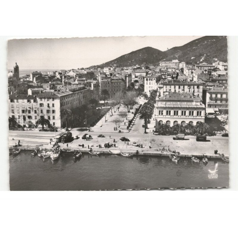 AJACCIO: place maréchal foch et l'hôtel de ville vue aérienne 10X15 - très bon état