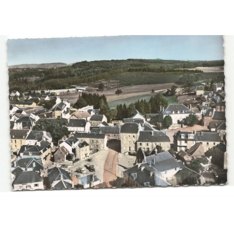 BUGEAT: le centre vue aérienne 10X15 - très bon état