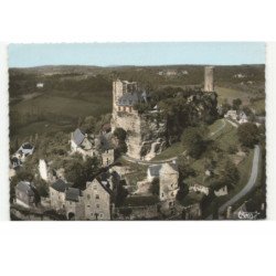 TURENNE: château, donon, tour de césar, première et deuxième enceintes fortifiées vue aérienne 10X15 - très bon état