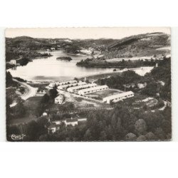 TREIGNAC: colonie de vacances, lac des bariousses vue aérienne 10X15 - très bon état