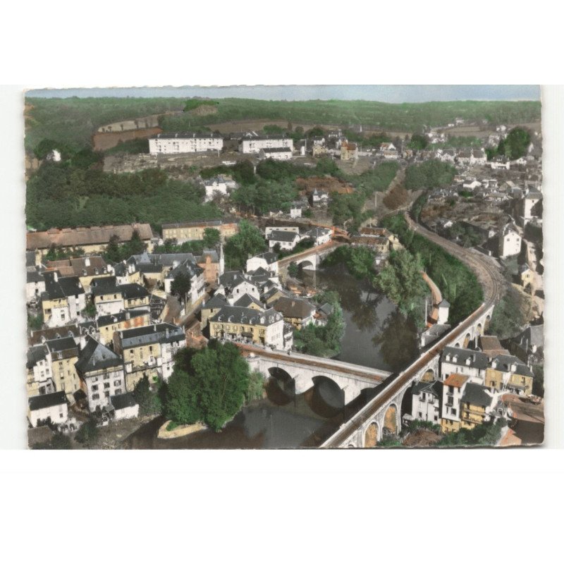 UZERCHE: la perle du limousin, vue générale vue aérienne 10X15 - très bon état