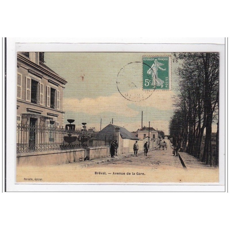 BREVAL : avenue de la gare - tres bon etat