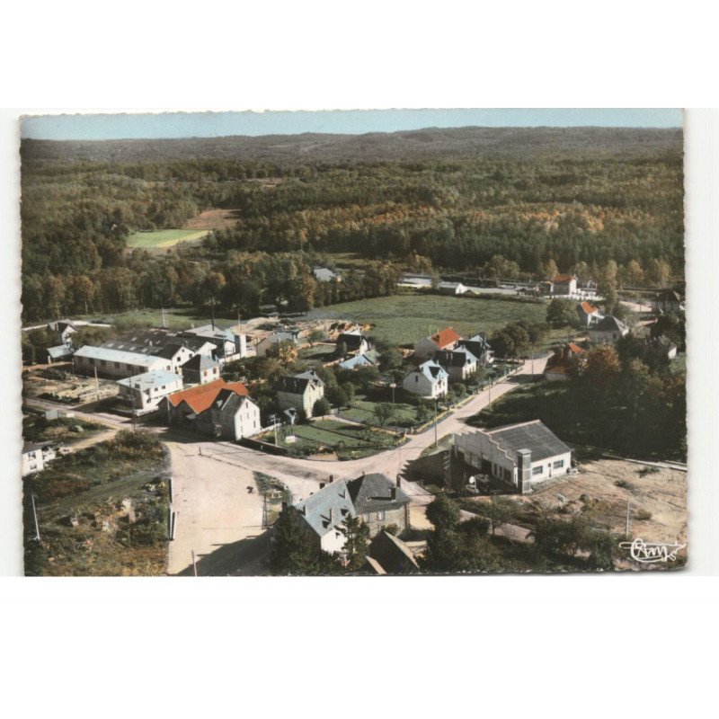 SAINT-PRIEST-de-GIMEL: vue générale vue aérienne 10X15 - très bon état