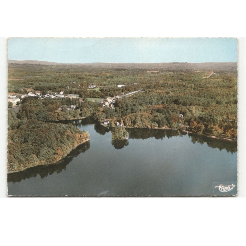 SAINT-PRIEST-de-GIMEL: étang de brach vue aérienne 10X15 - très bon état