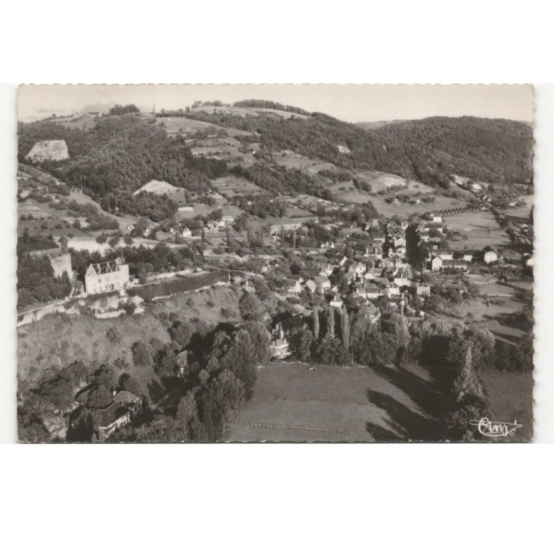 SAINT-CHAMAND: vue générale, le château vue aérienne 10X15 - très bon état