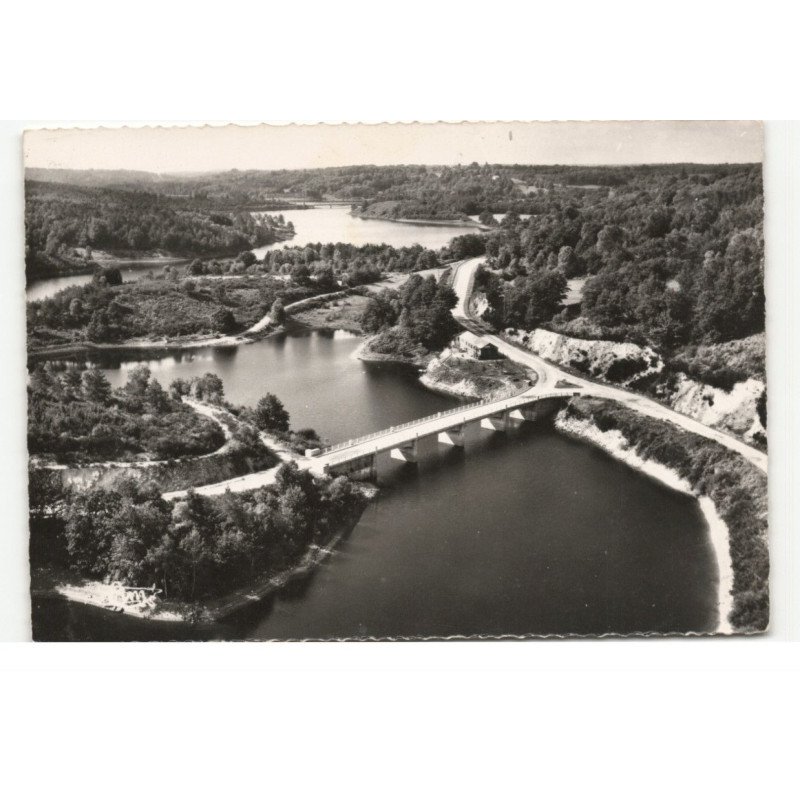 MARCILLAC-la-CROISELLE: pont de malèze, la guinguette, route de tulle vue aérienne 10X15 - très bon état