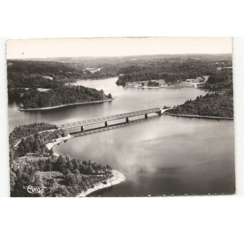 MARCILLAC-la-CROISILLE: barrage de la valette-clergoux, le camping vue aérienne 10X15 - très bon état