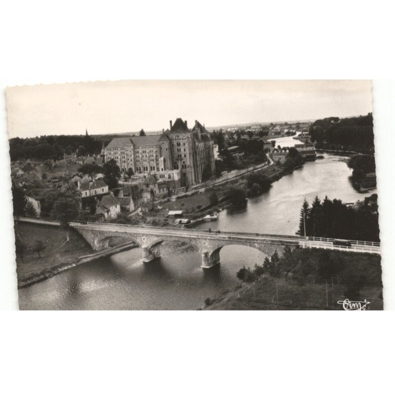 SOLESMES: abbaye saint-pierre vue aérienne 10X15 - très bon état