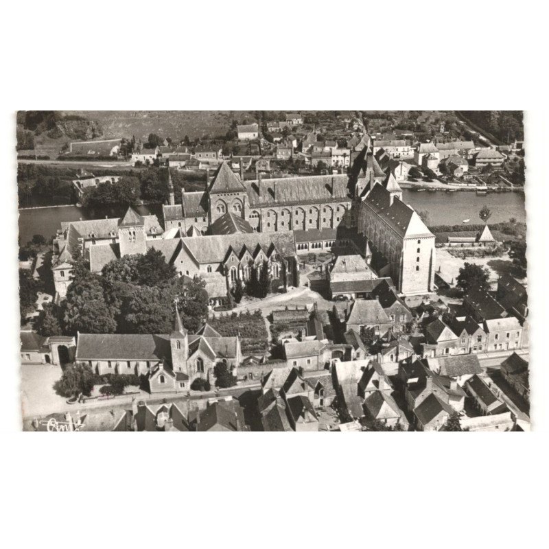 SOLESMES: abbaye saint-pierre vue aérienne 10X15 - très bon état