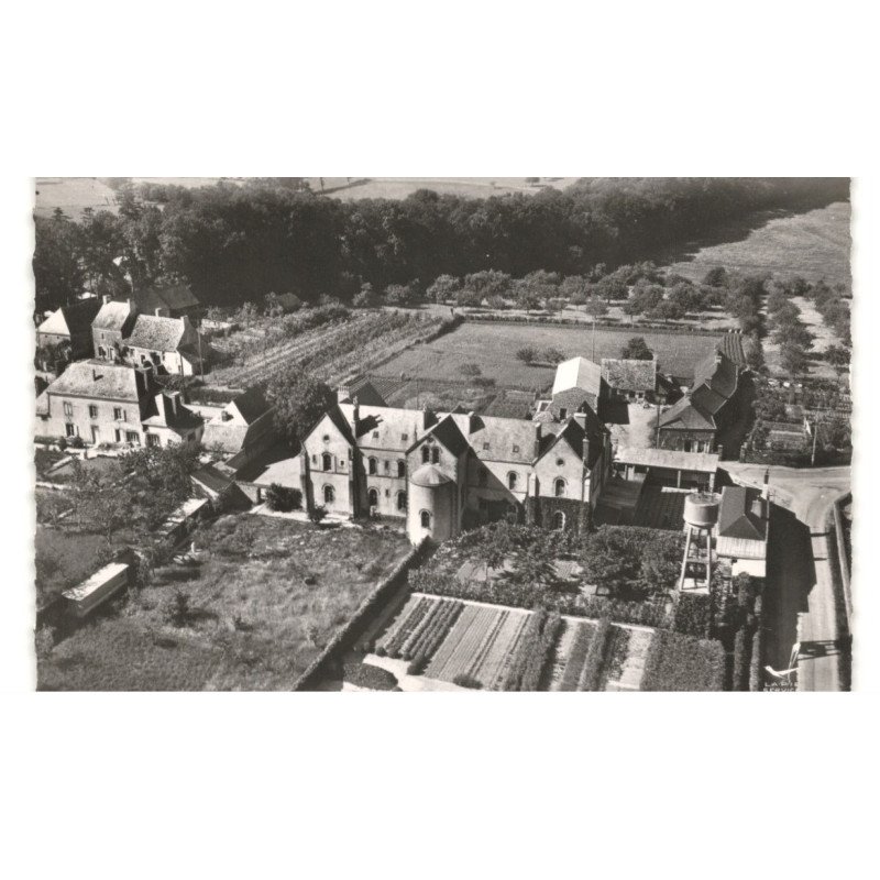 SAINT-SYMPHORIEN: l'hospice vue aérienne 10X15 - très bon état