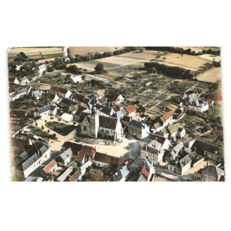 SAINT-MICHEL-de-CHAVAIGNES: la place, l'église XIIe, XVIe, vue générale vue aérienne 10X15 - très bon état