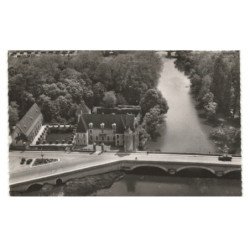 LA FLECHE: le château des carmes, le pont sur le loir, vue aérienne 10X15 - très bon état