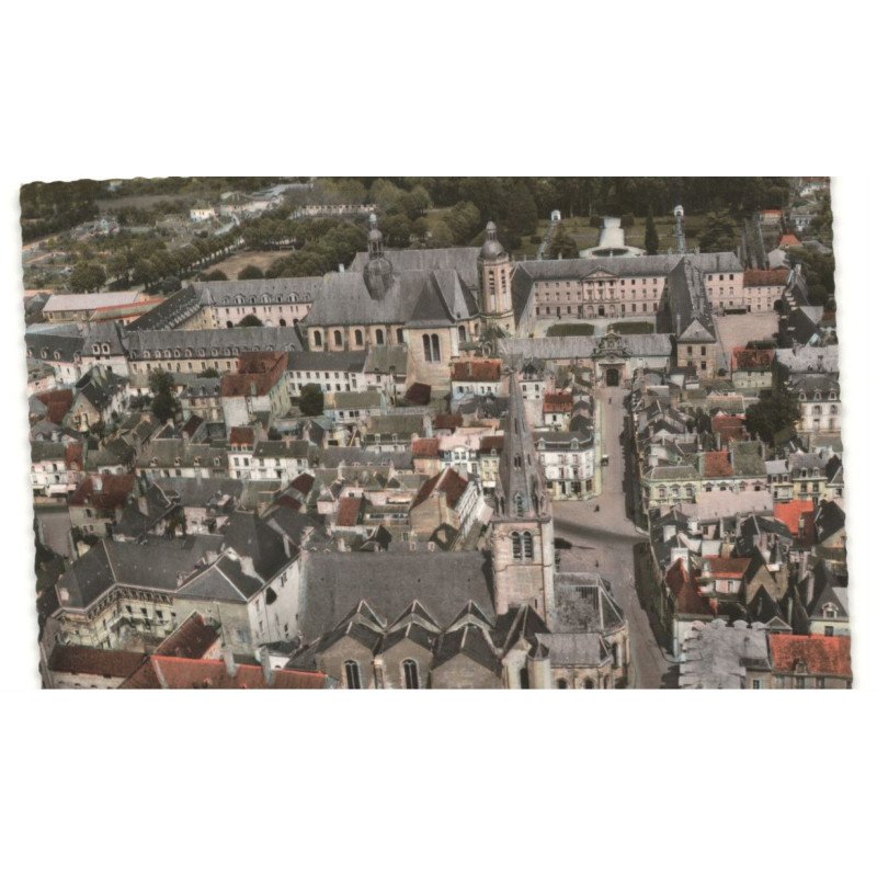 LA FLECHE: l'église saint-thomas, la rue henri IV vue aérienne 10X15 - très bon état
