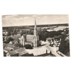 LA CHAPELLE-du-CHENE: la basilique vue aérienne 10X15 - très bon état
