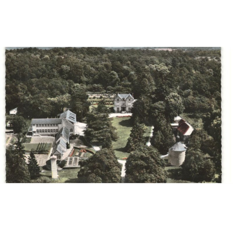 BRETTE-lles-PINS: l'école ménagère vue aérienne 10X15 - très bon état