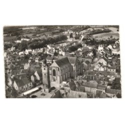 BESSE-sur-BRAYE: la tour XVe la place vue aérienne 10X15 - très bon état
