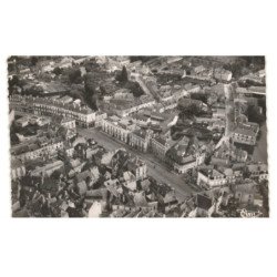 SABLE-sur-SARTHE: place de la mairie vue aérienne 10X15 - très bon état