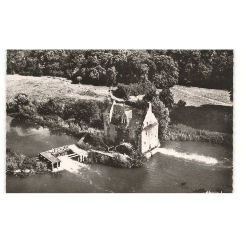 LUCHE-PRINGE: vieux moulin sur le loir vue aérienne 10X15 - très bon état