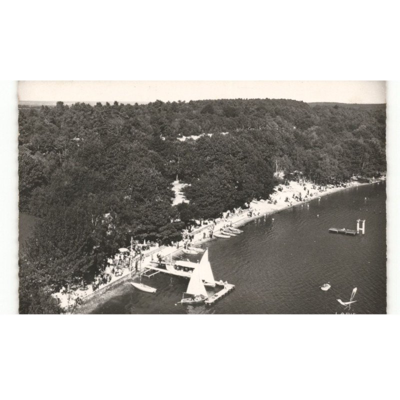 SILLE-le-GUILLAUME: sillé plage lac, forêt domaniale de 3550 ha vue aérienne 10X15 - très bon état