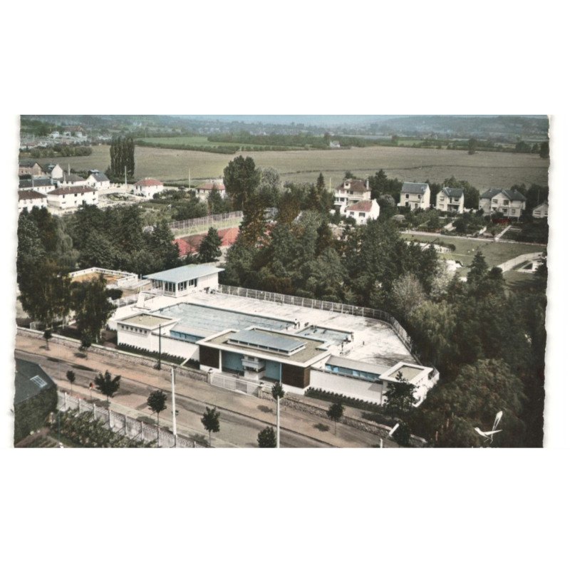 LA FERTE-BERNARD: la piscine vue aérienne 10X15 - très bon état