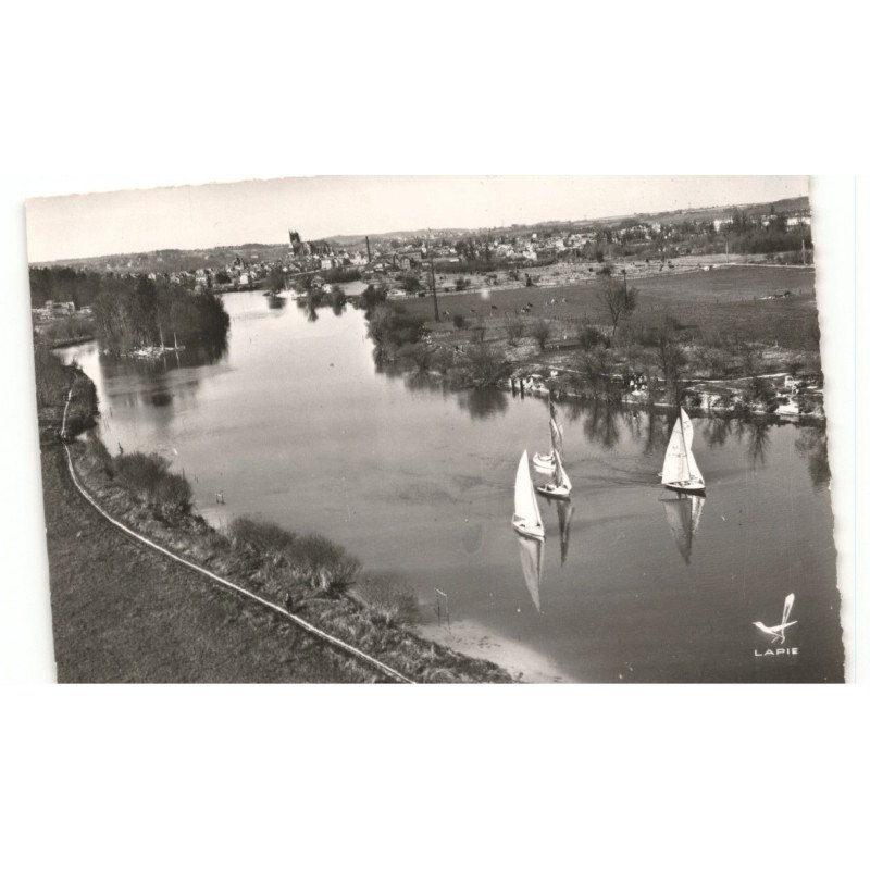 MEAUX: les bords de la marne vue aérienne 10X15 - très bon état