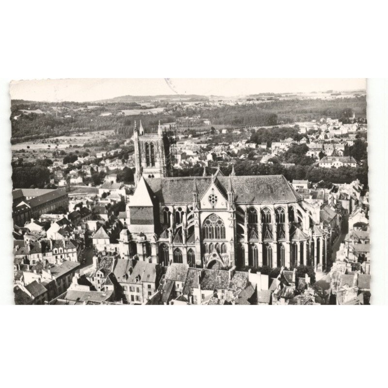 MEAUX: la cathédrale vue aérienne 10X15 - très bon état