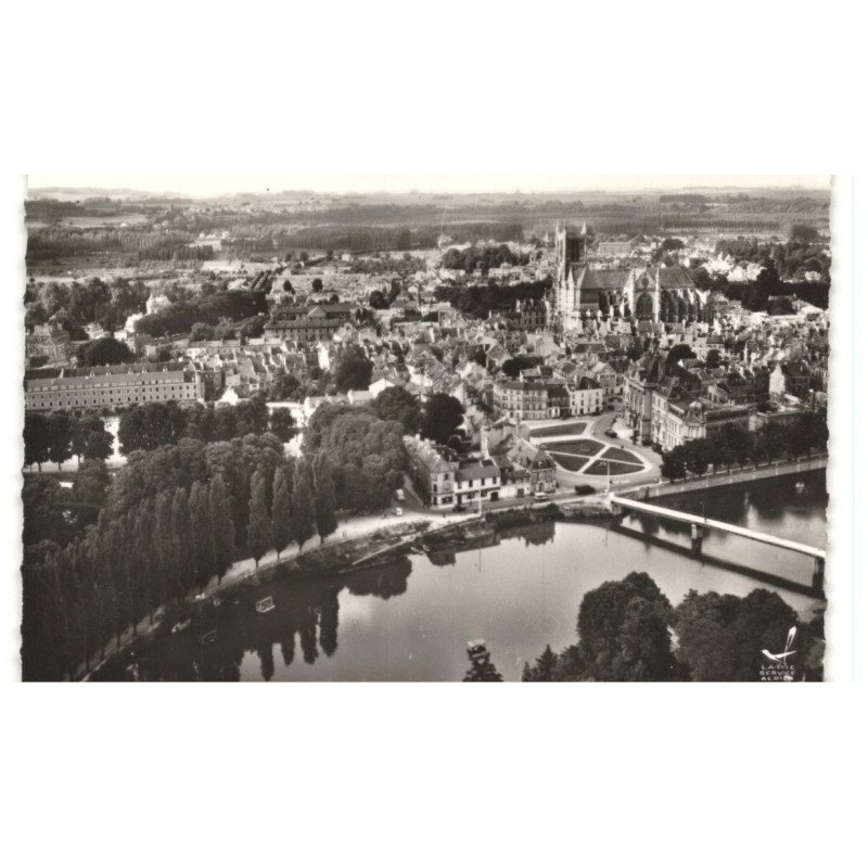 MEAUX: vue d'ensemble vue aérienne 10X15 - très bon état