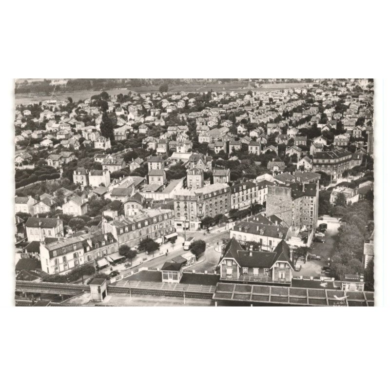 CHELLES: la gare et l'avenue de la résistance vue aérienne 10X15 - état