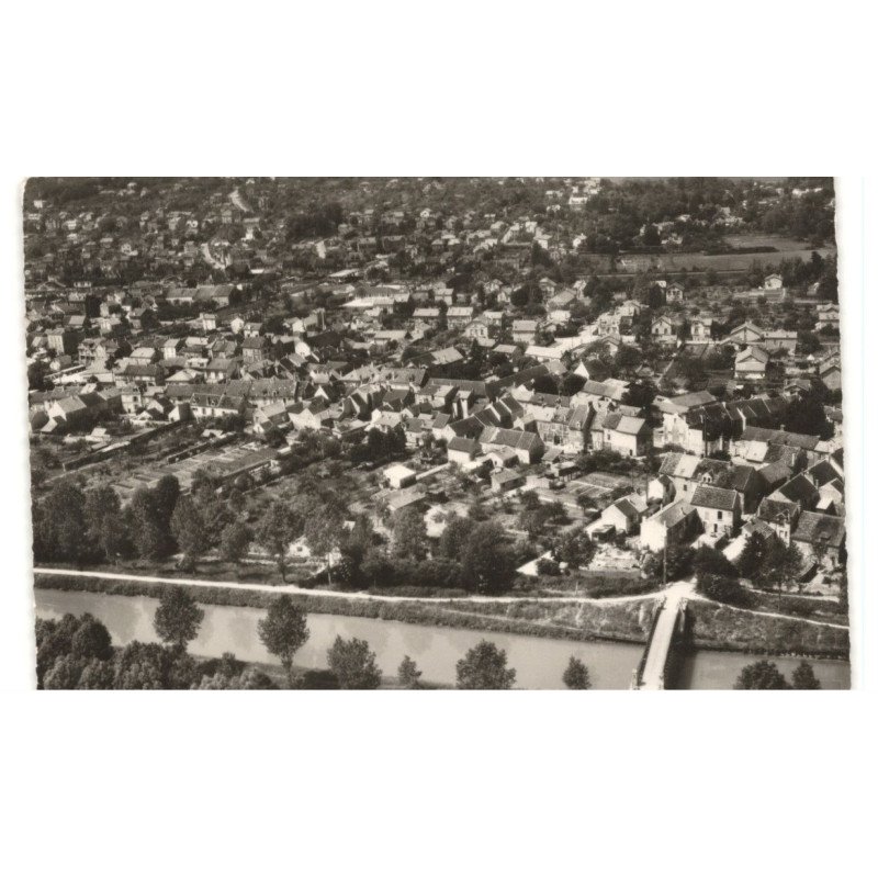 ESBLY: vue générale vue aérienne 10X15 - très bon état