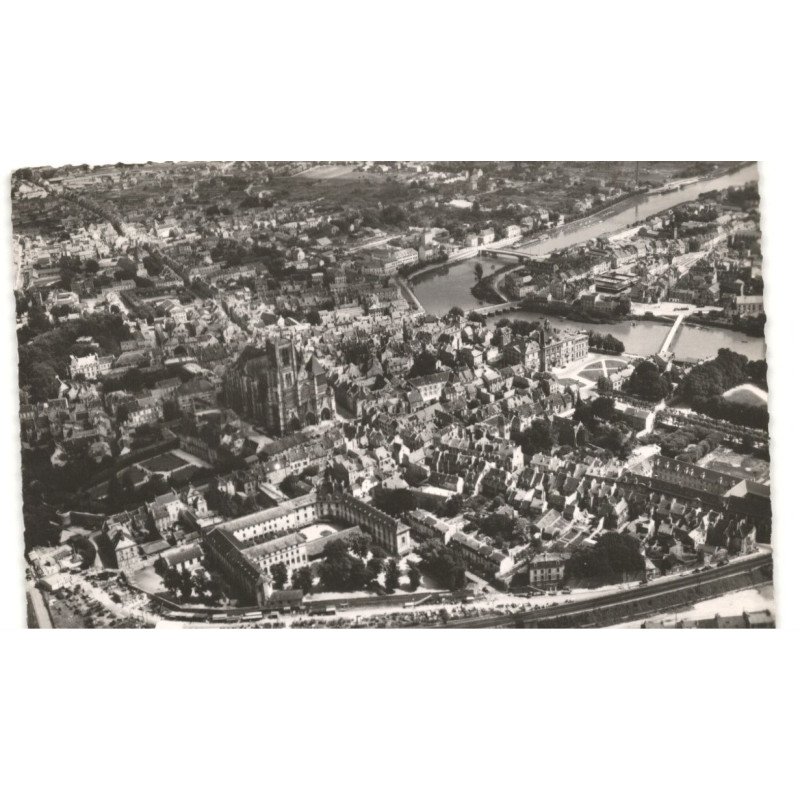 MEAUX: vue générale vue aérienne 10X15 - très bon état