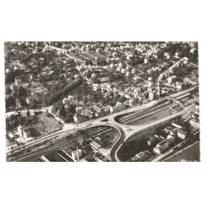 LAGNY-THORIGNY: pont en X et thorigny vue aérienne 10X15 - très bon état