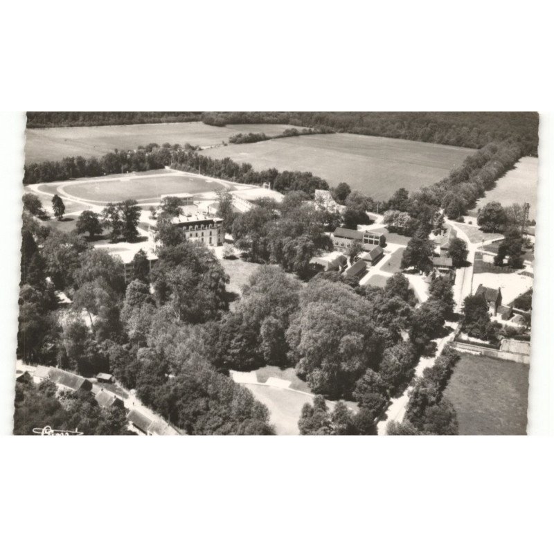 GURCY-le-CHATEL: école nationale de métiers "electricité de france", vue générale vue aérienne 10X15 - très bon état