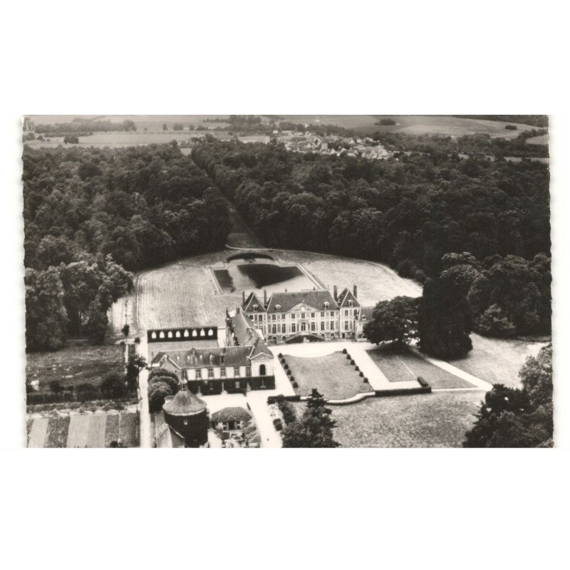 GUERMANTES: château monument historique XVIIe siècle vue aérienne 10X15 - très bon état