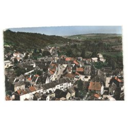 VILLENEUVE-sur-BELLOT: le centre et vue d'ensemble vue aérienne 10X15 - tès bon état
