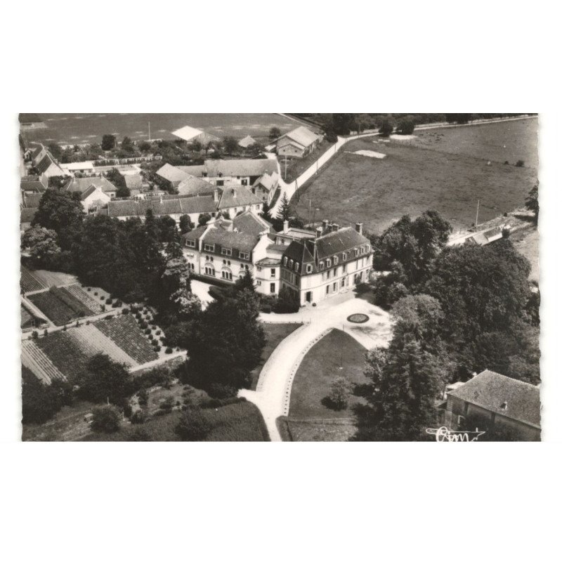 AMILLIS: maison de repos: vue aérienne 10X15 - très bon état