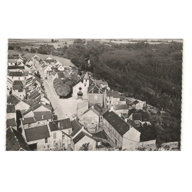 CREGY-les-MEAUX: l'église vue aérienne 10X15 - très bon état